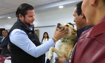 TIJUANA INSTALA CONSEJO PARA EL BIENESTAR ANIMAL… Y UN PERRITO SE ROBA EL SHOW